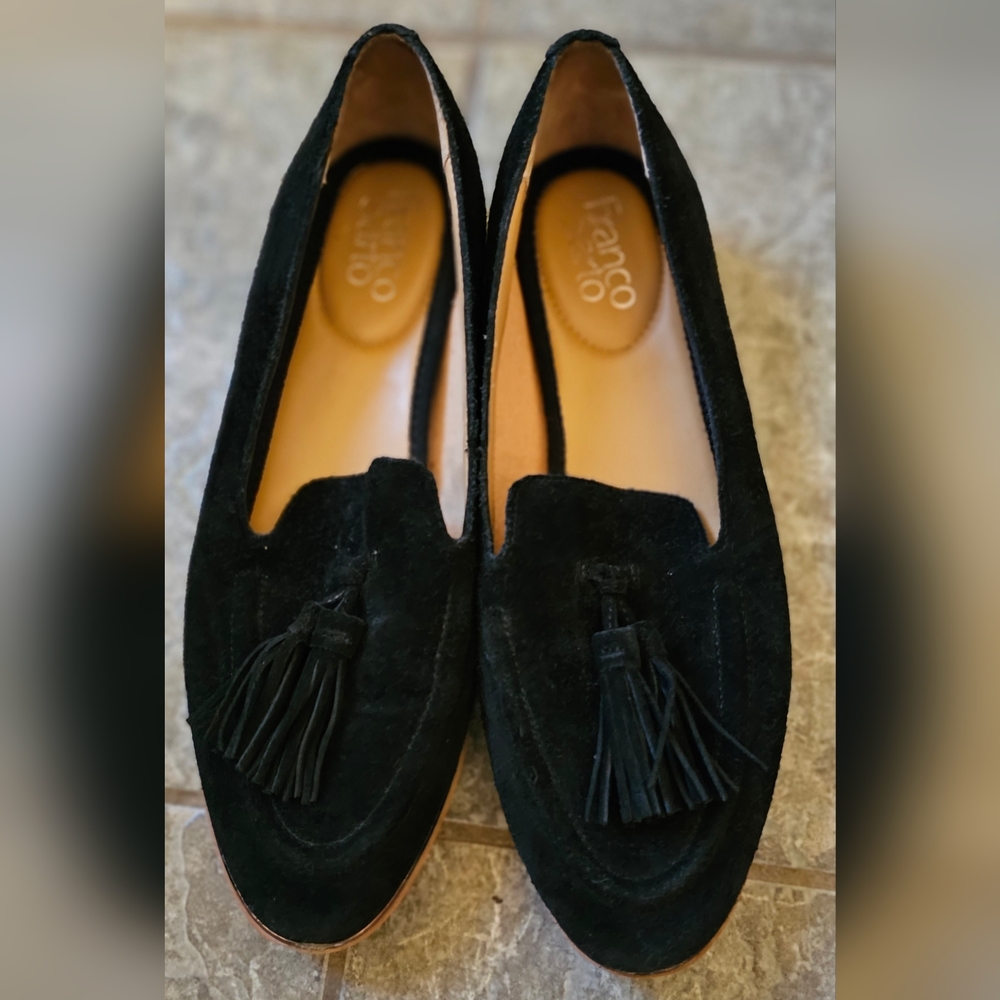 Franco Sarto black suede loafer shoe with tassels, size 9.5, rarely worn